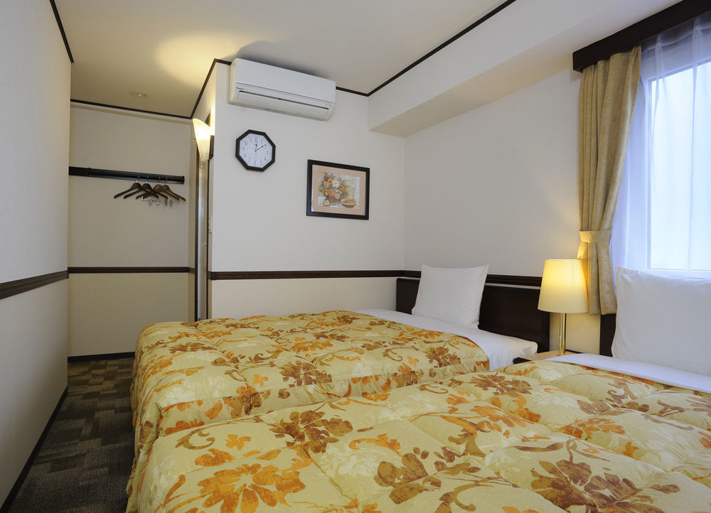 Toyoko Inn Yokohama-Sen Fuchinobe-Eki Minami-Guchi Sagamihara Exterior photo
